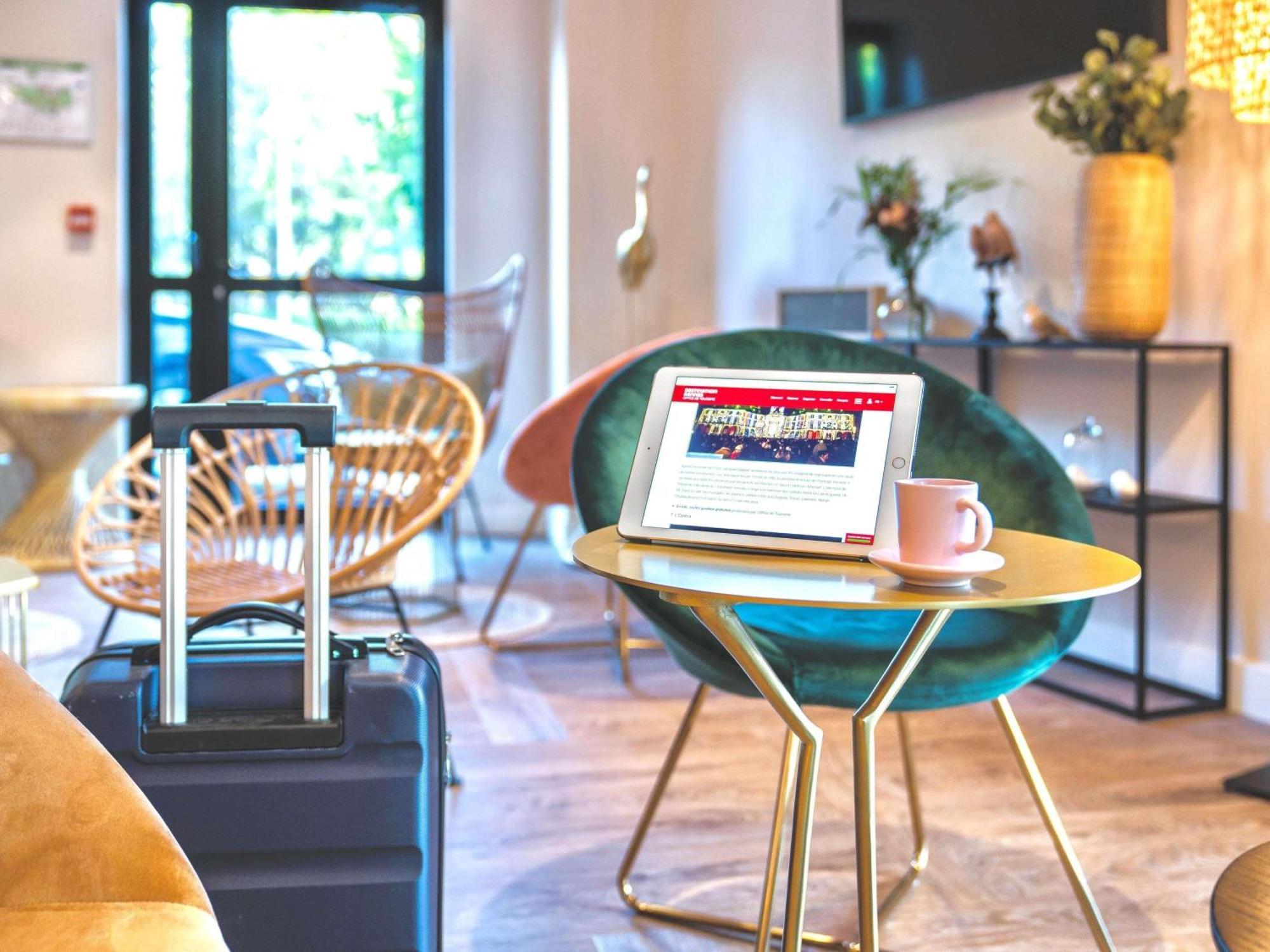Hotel Ibis Styles Rennes Cesson Exterior foto